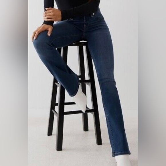 True Religion Becca no flap Mid Rise Bootcut Jean - Picture 4 of 6
